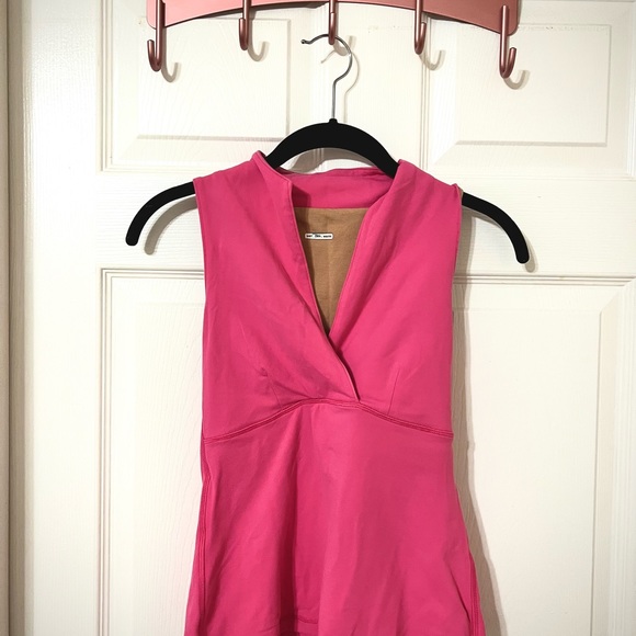Lululemon whisper tank in Barbie pink - Picture 6 of 6